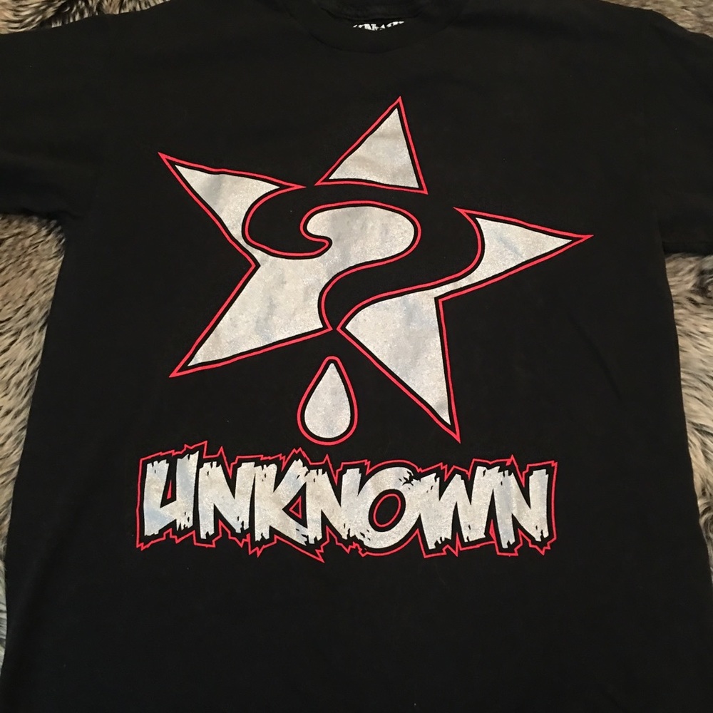 Unknown Silver Star Logo T-shirt *Size M*